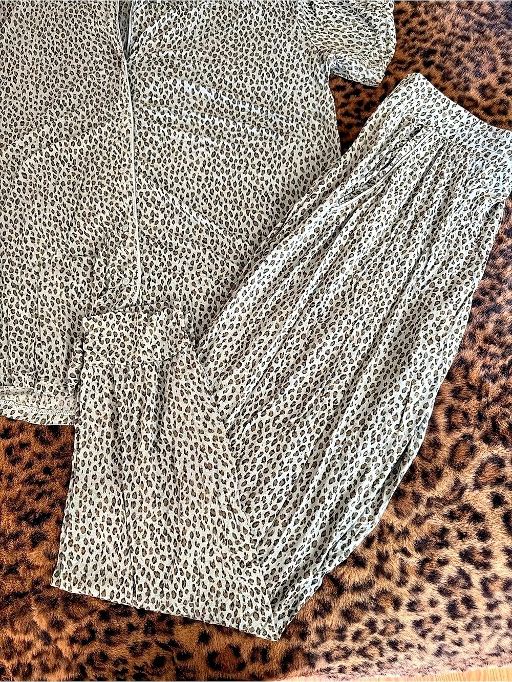 Leopard Pajama Set - Picture 2 of 7